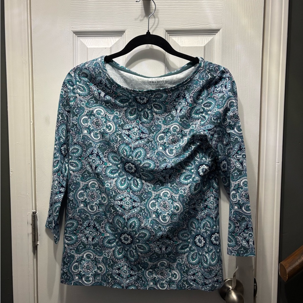 Talbots Blue Paisley Print Top 3/4 Sleeve Stretch Knit Blouse. NWT small